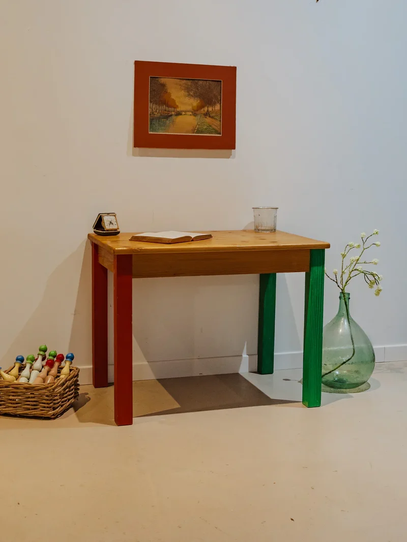 Edouard, le bureau et sa chaise pour enfant en bois N°698