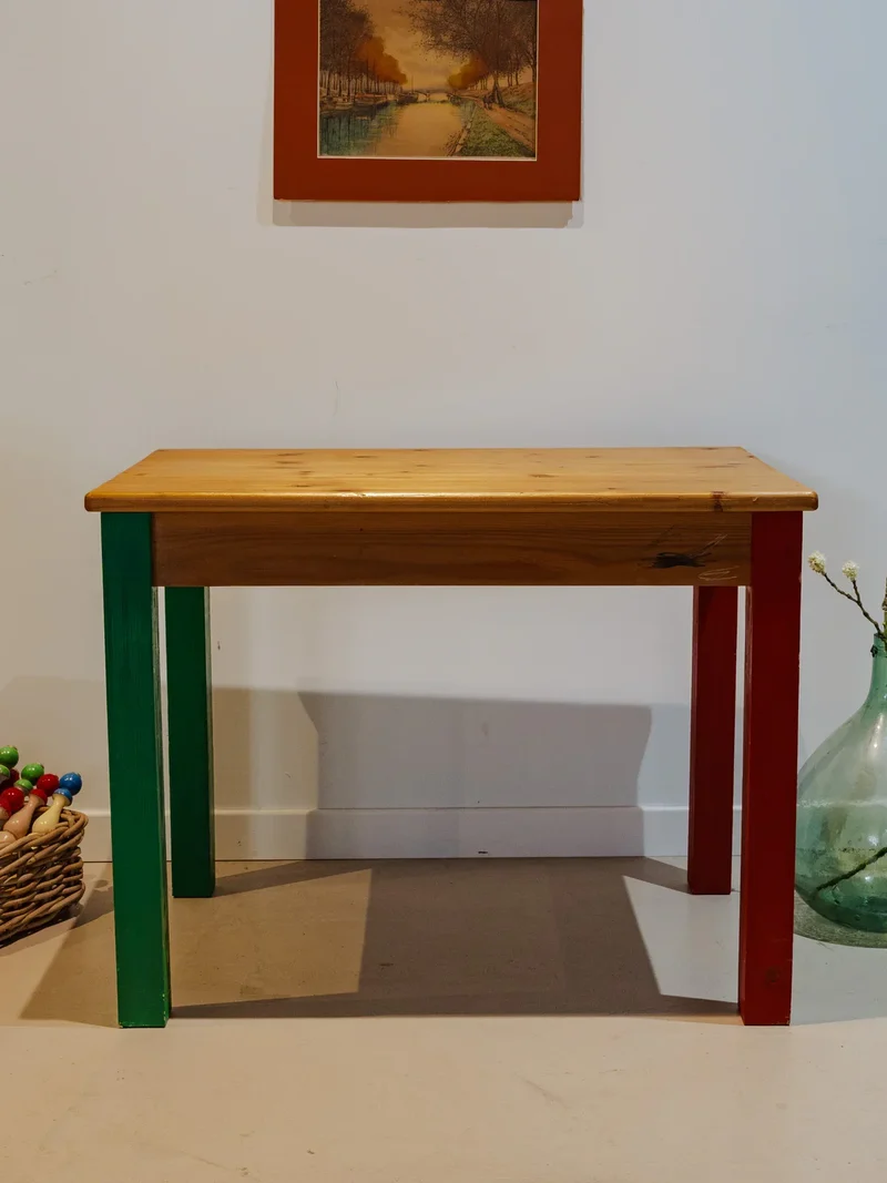 Edouard, le bureau et sa chaise pour enfant en bois N°698