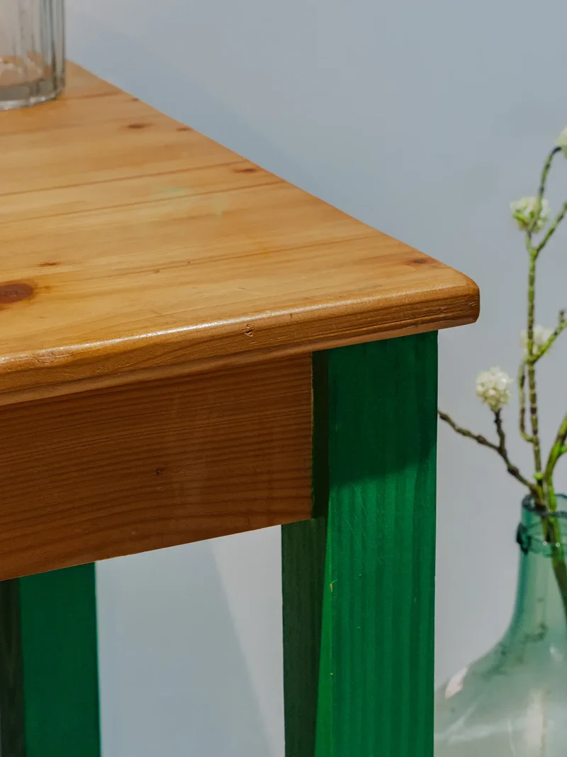 Edouard, le bureau et sa chaise pour enfant en bois N°698