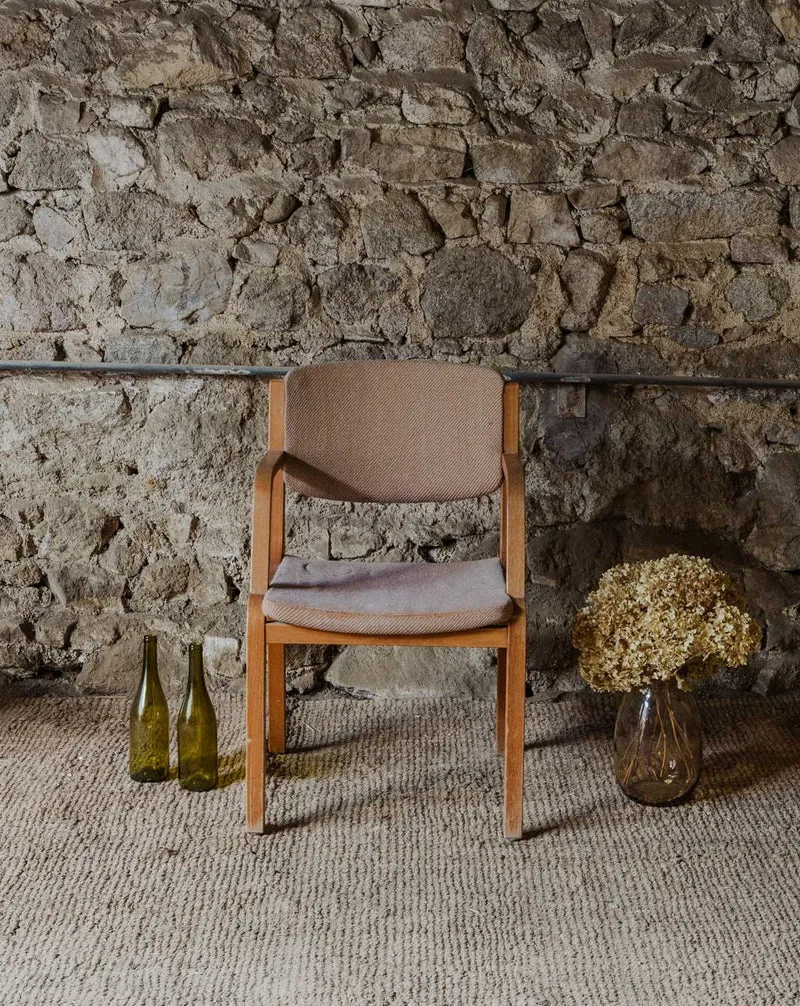 Ernest, le fauteuil en bois et tissu beige N°953