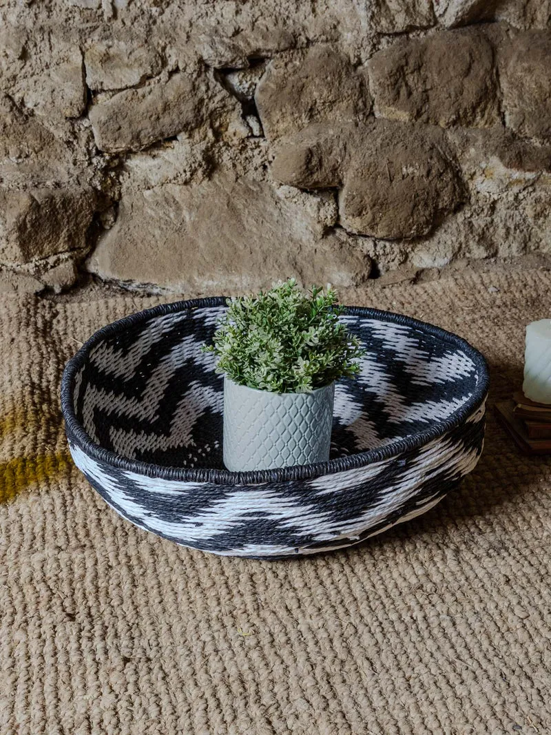 Ambroise, le panier en osier blanc et noir N°917