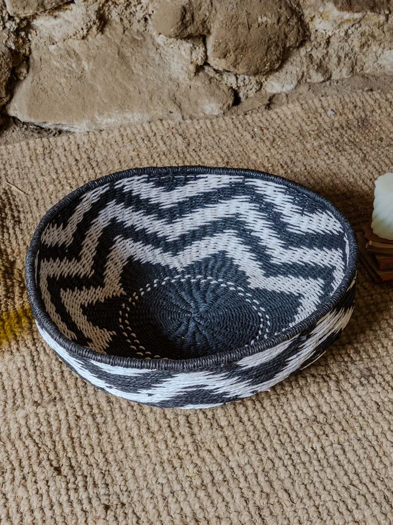 Ambroise, le panier en osier blanc et noir N°917