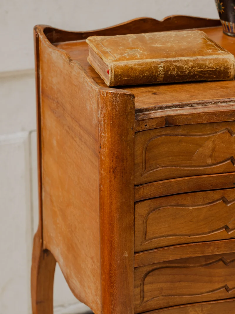 Odile, la table de chevet en bois N°1360
