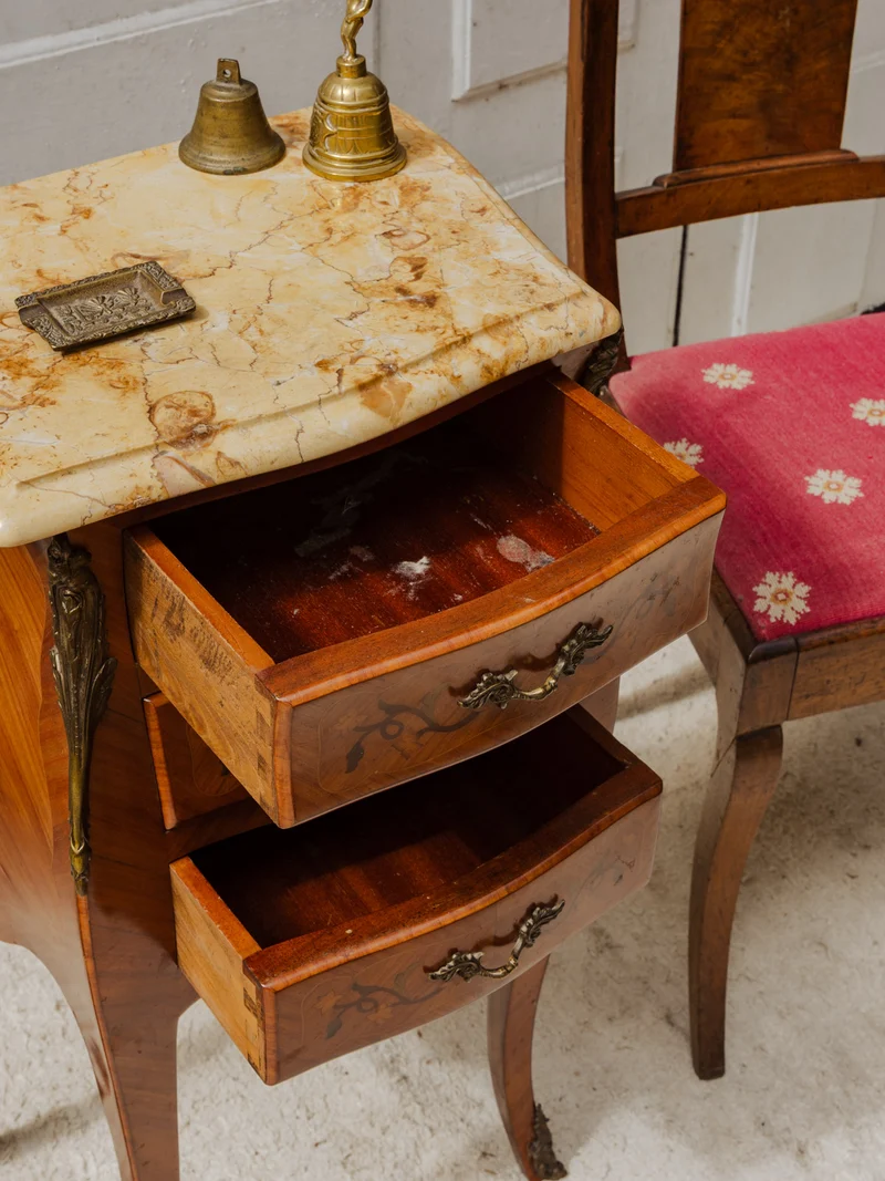 Francine, la meuble d'appoint en bois et marbre N°963