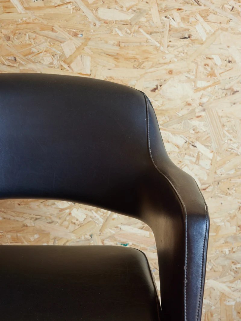 Jakob, le fauteuil en chrome N°1258