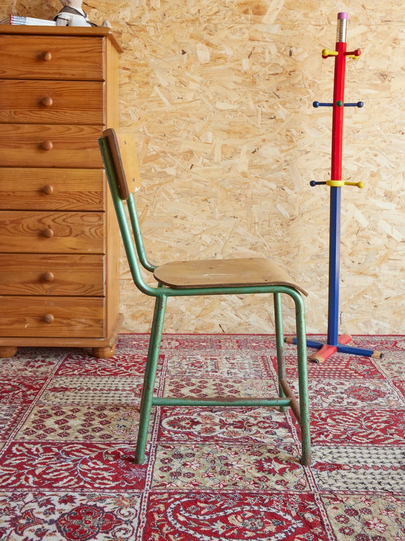 Claude, la chaise d'écolier N°1264