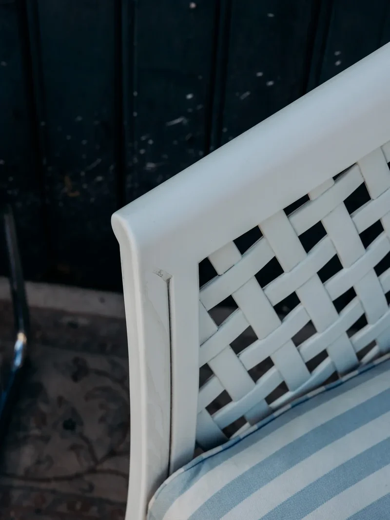 Jakob, le fauteuil en plastique tressé N°1209