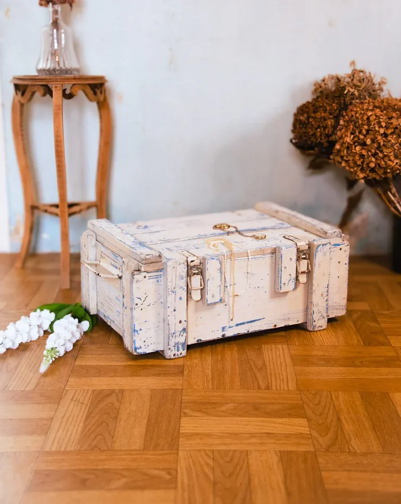 Lucien, la caisse en bois N°143
