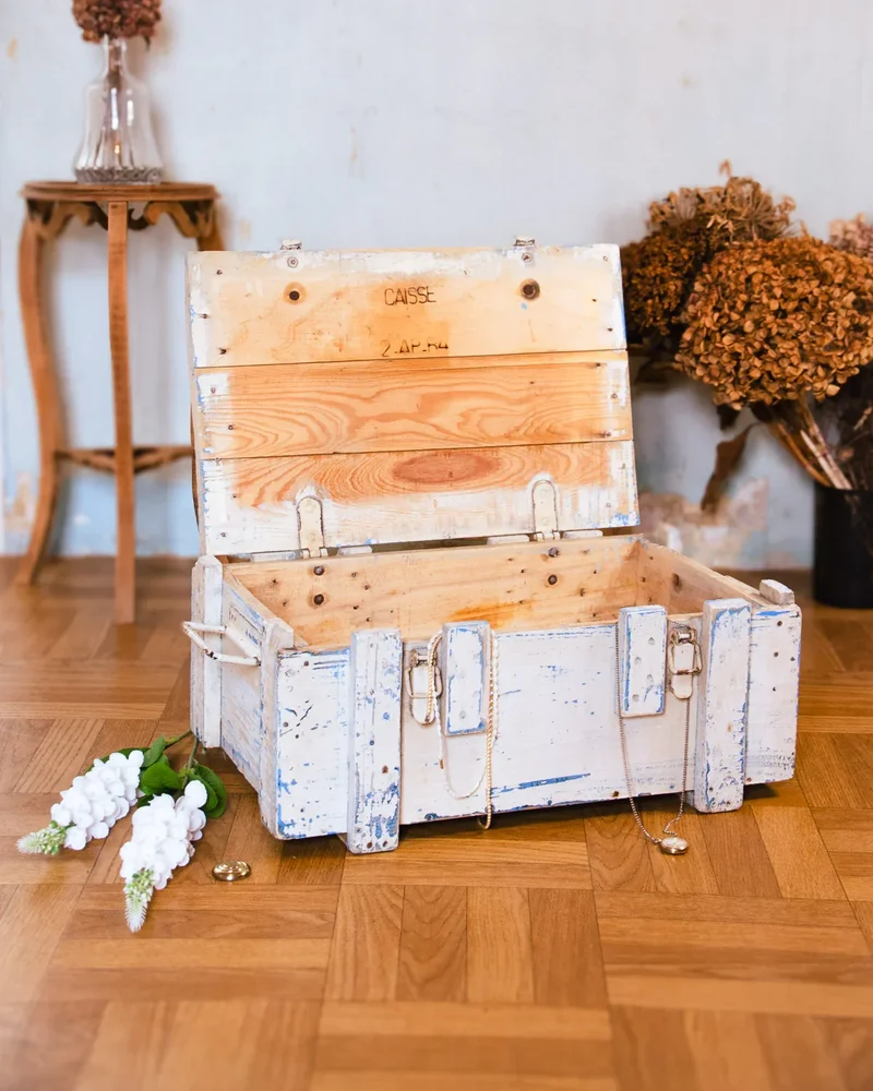 Lucien, la caisse en bois N°143