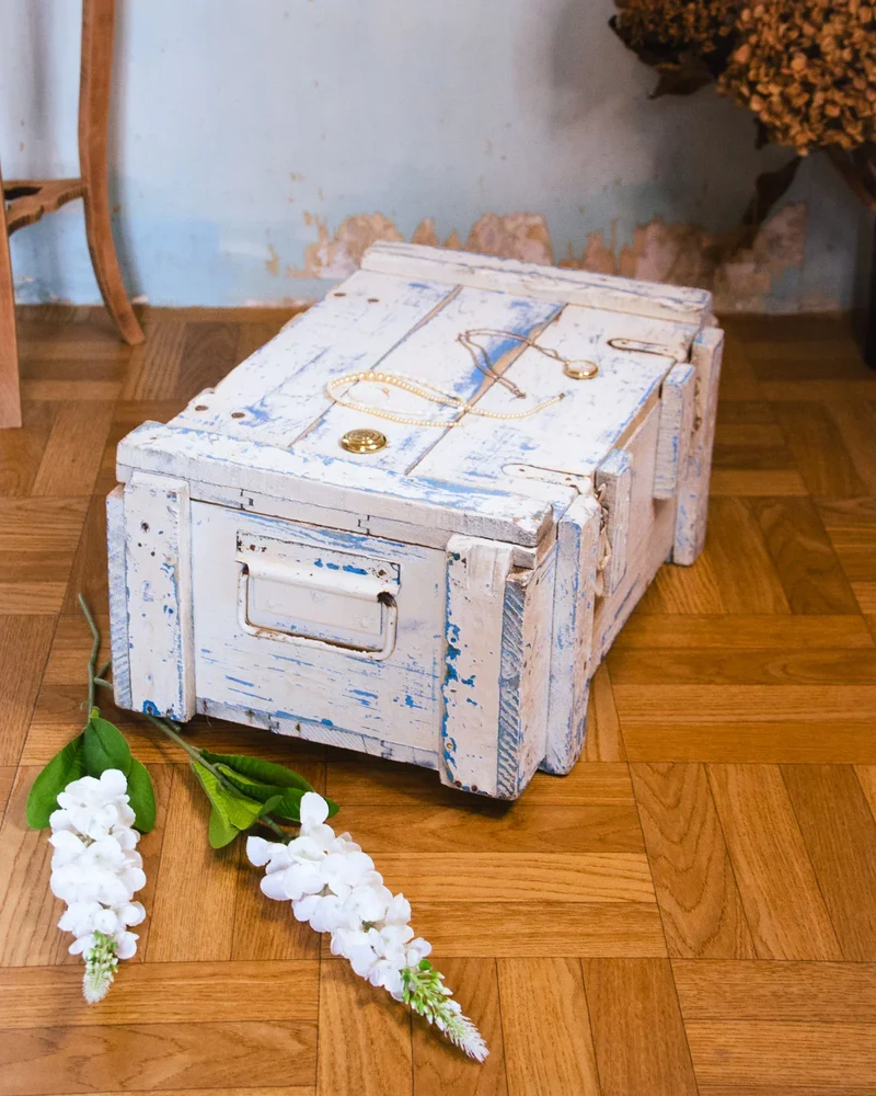 Lucien, la caisse en bois N°143
