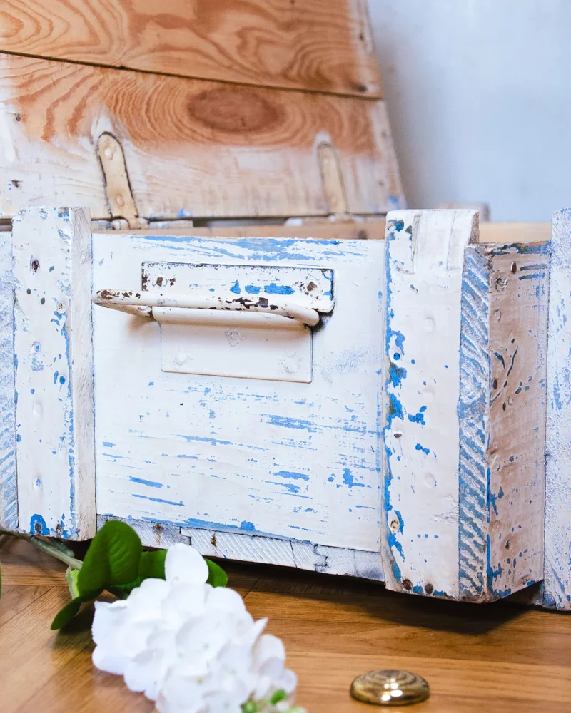 Lucien, la caisse en bois N°143