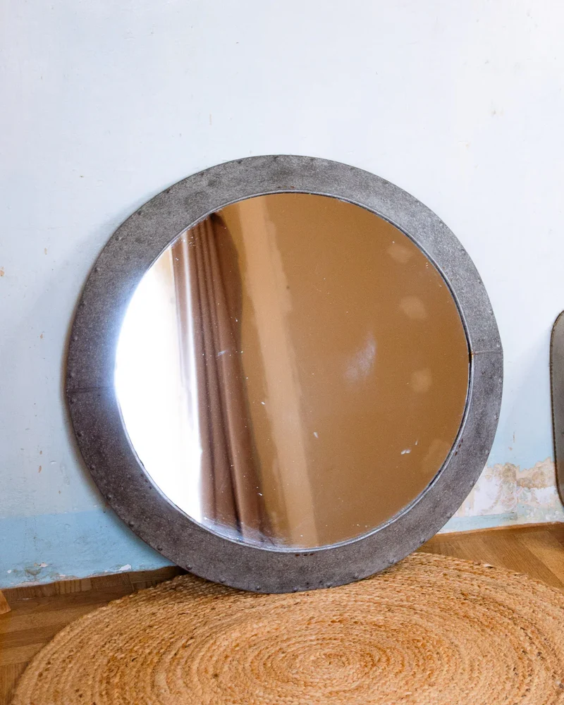 Igor, le miroir rond en zinc N°1048
