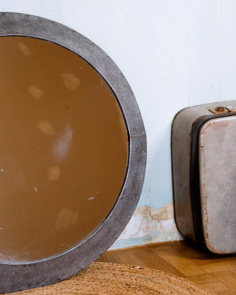 Igor, le miroir rond en zinc N°1048