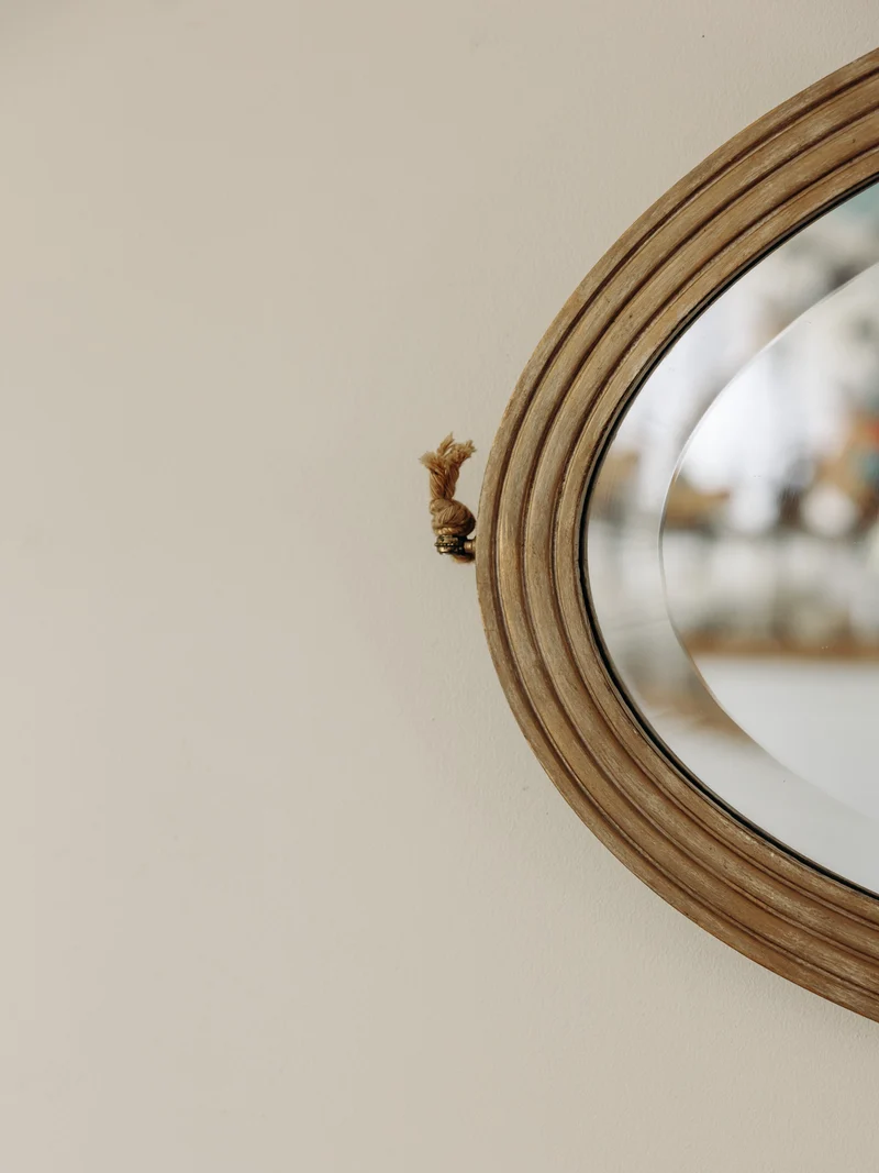 Georges, le miroir ovale peint beige N°1127