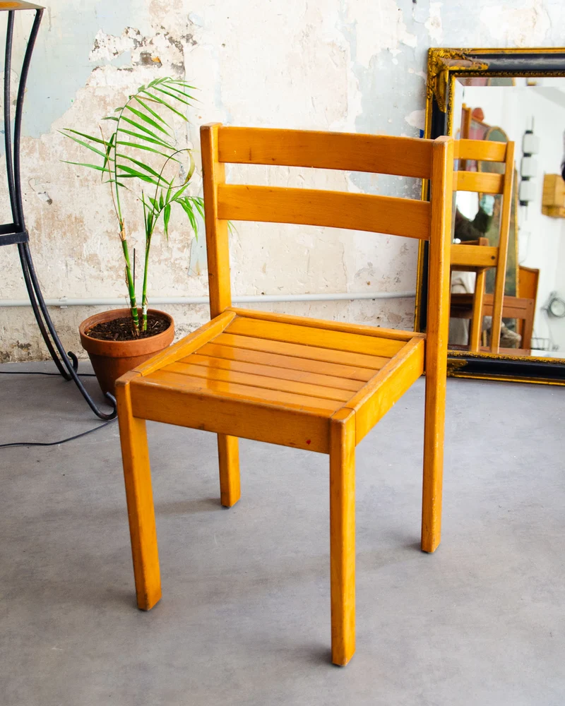 Alma, la chaise en bois clair minimaliste N°1539