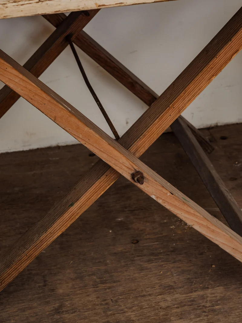Romy, la table à manger pliante en bois N°1388