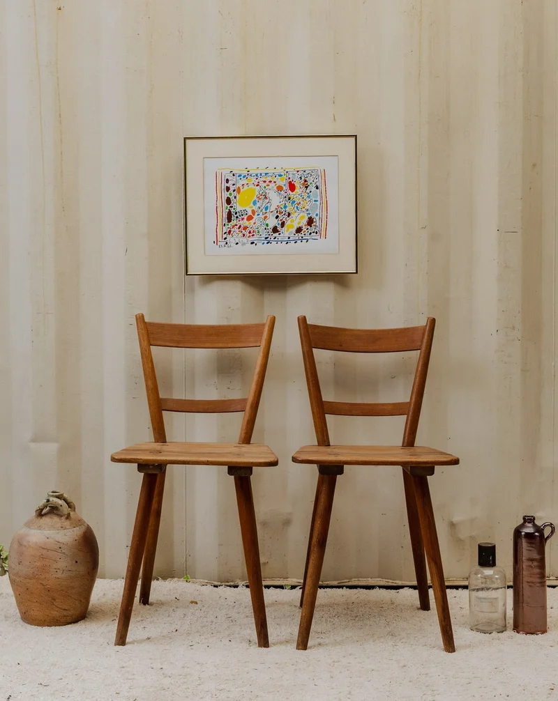 Claude, la paire de chaises en bois N°1279