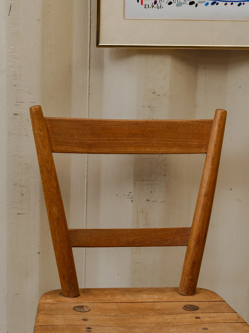 Claude, la paire de chaises en bois N°1279
