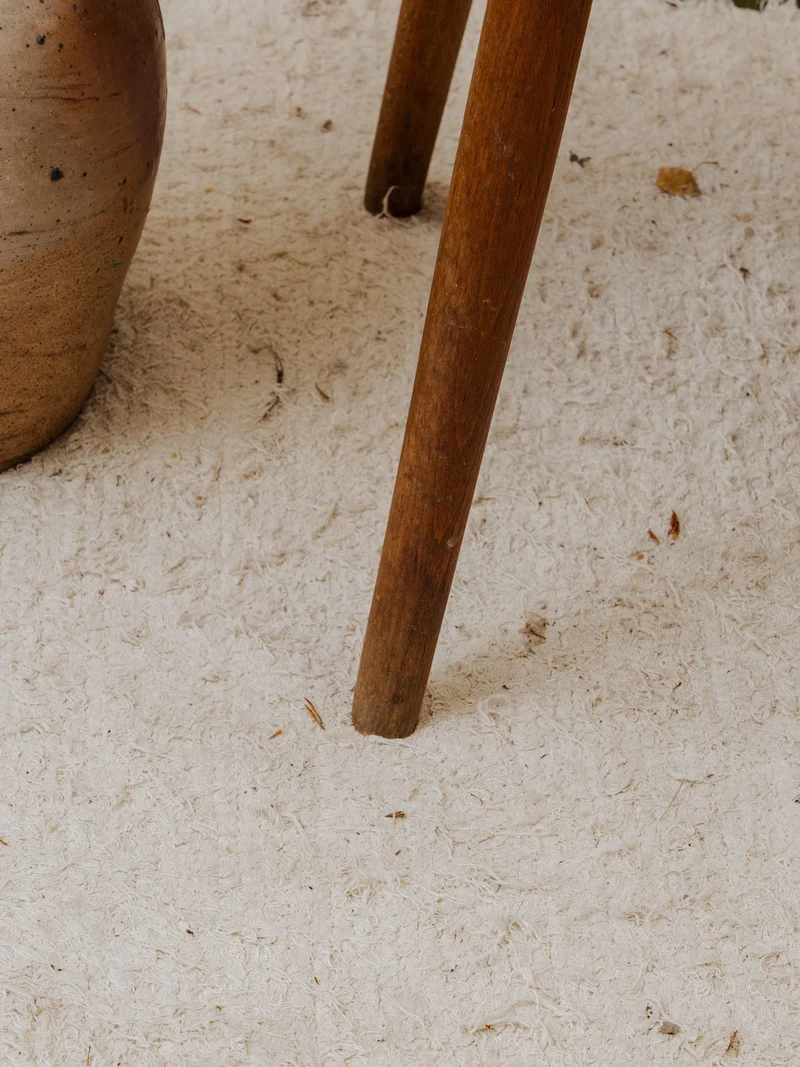 Claude, la paire de chaises en bois N°1279