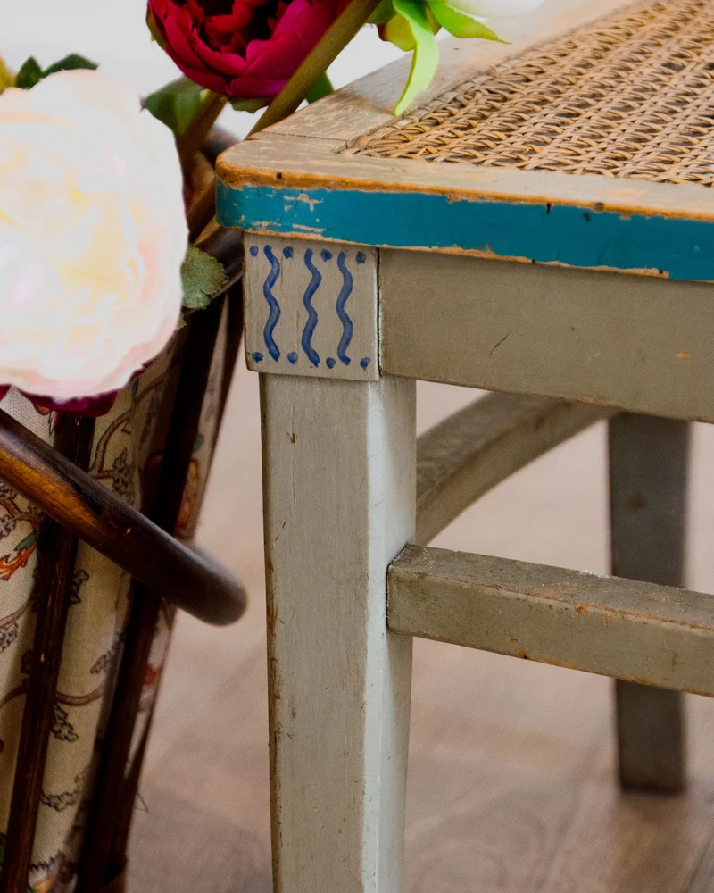 Ernestine, la chaise pour enfant en bois et cannage N°346