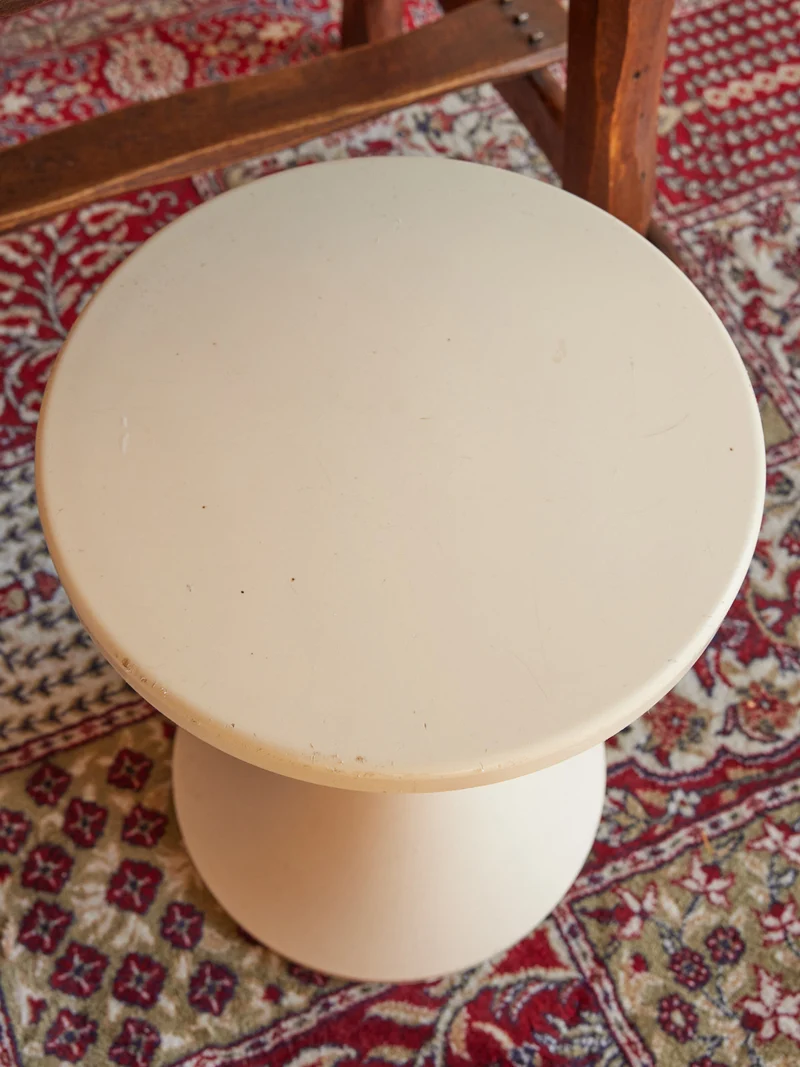 Axel, le tabouret Stamp en plastique N°666