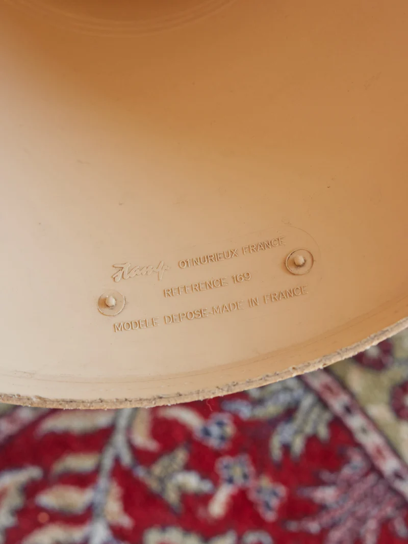 Axel, le tabouret Stamp en plastique N°666