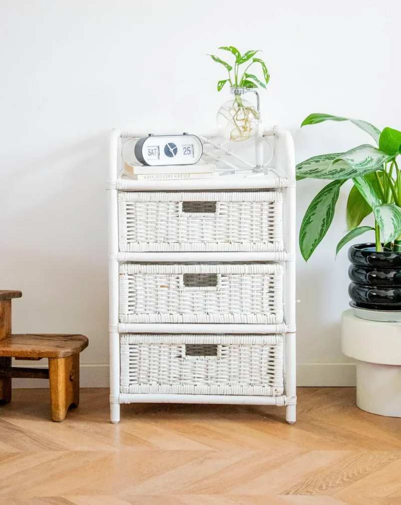 Garance, la commode en rotin peint blanc N°614