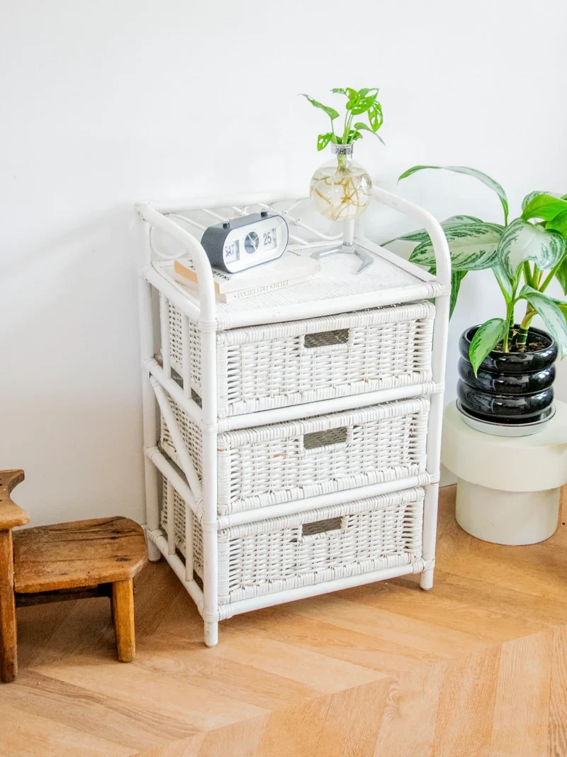 Garance, la commode en rotin peint blanc N°614