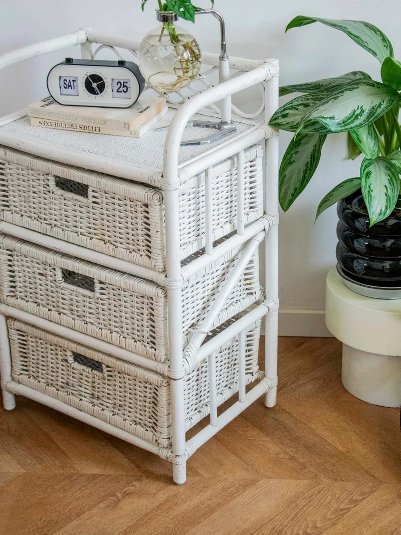 Garance, la commode en rotin peint blanc N°614