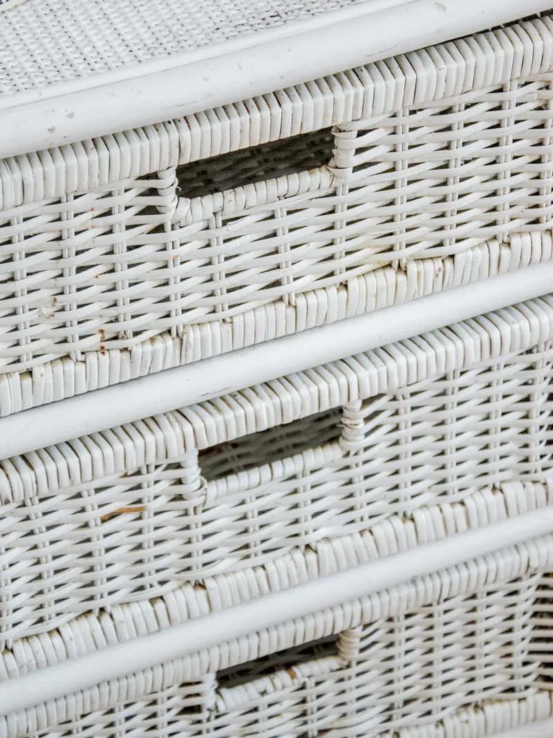 Garance, la commode en rotin peint blanc N°614