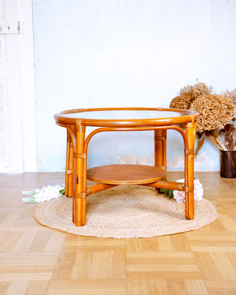 Léonie, la table basse en rotin et verre fumé N°912