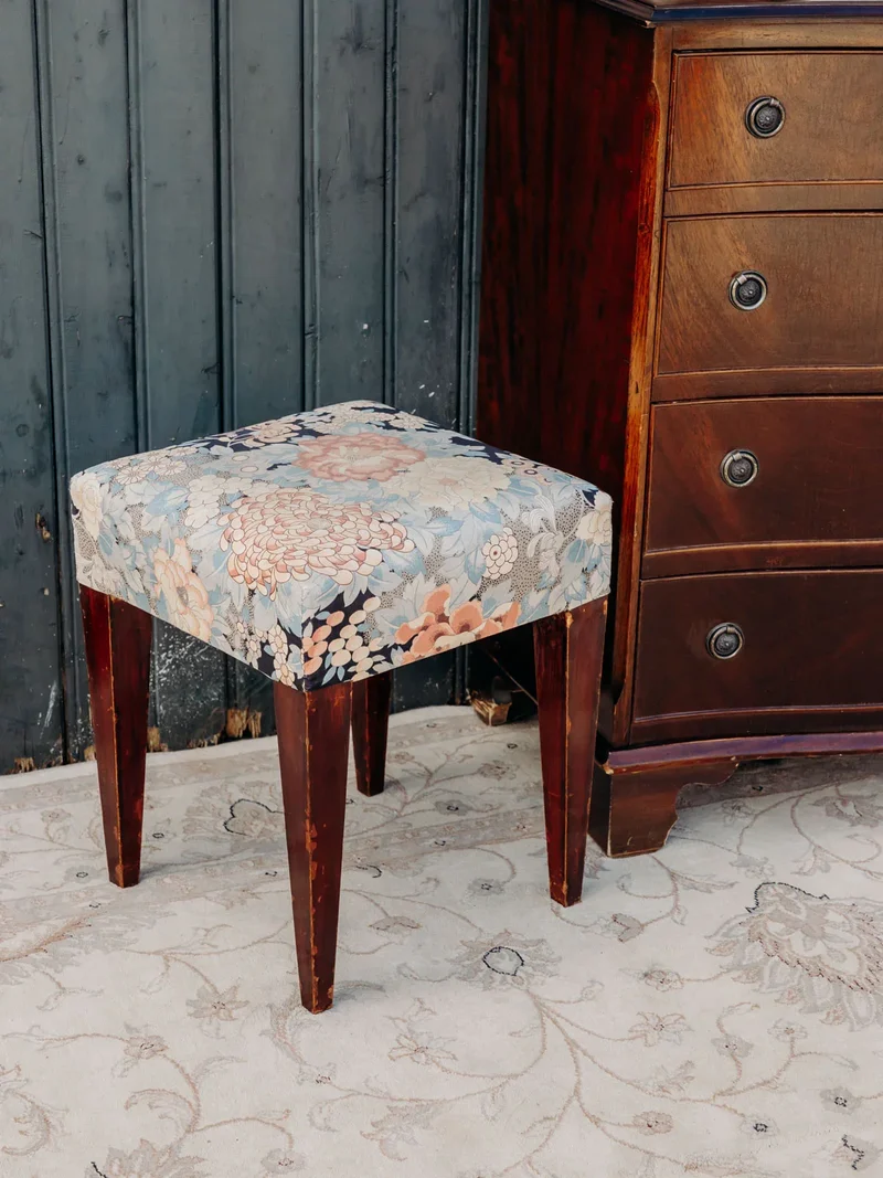 Jean-Philippe, le pouf à l'imprimé floral N°87