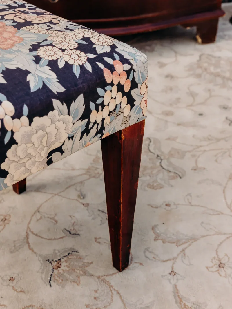 Jean-Philippe, le pouf à l'imprimé floral N°87