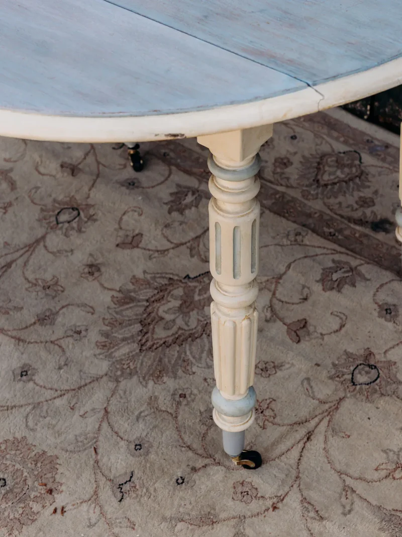 Romy, la table à manger à volets N°1332