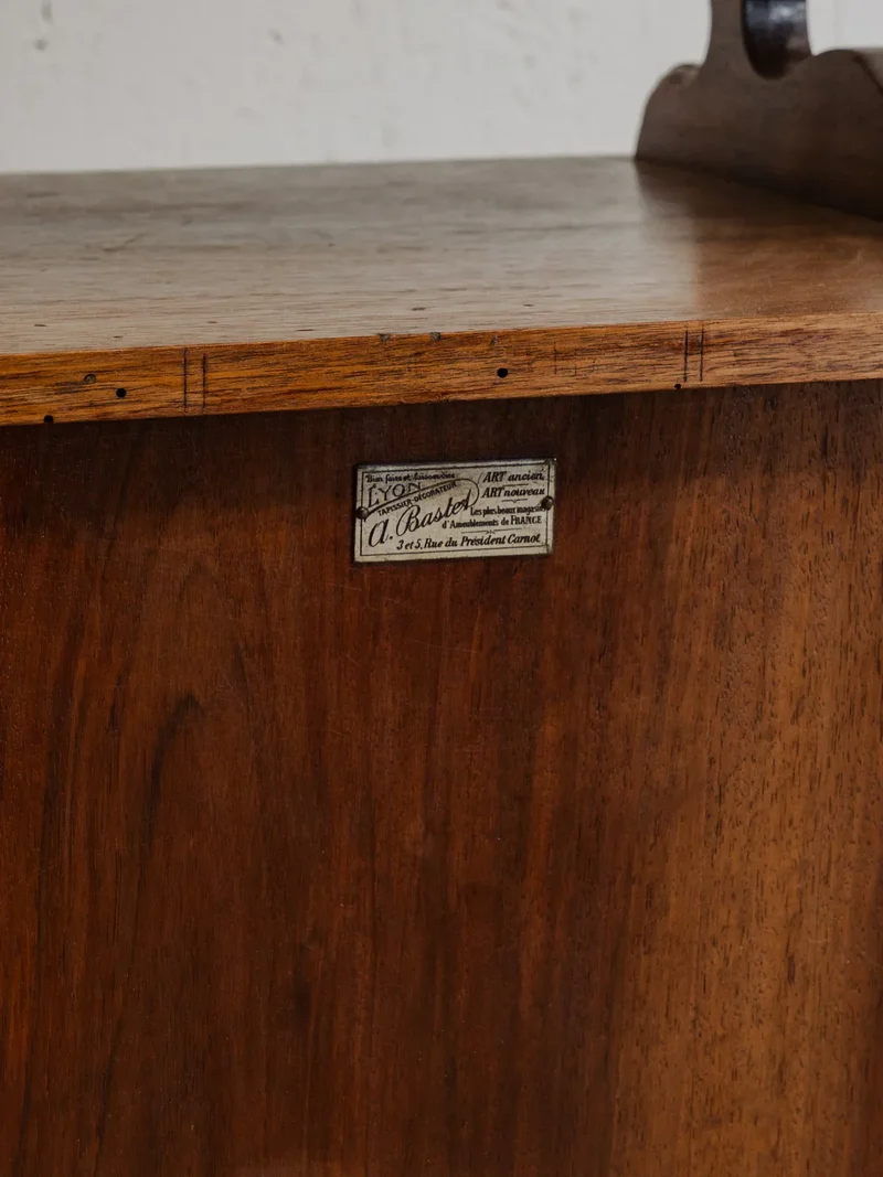 Gaëlle, l'ancien meuble à musique en bois N°839