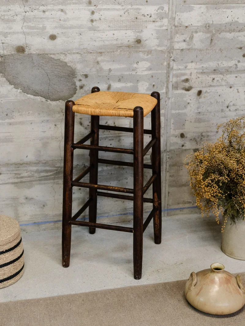 Gaston, le tabouret de bar en paille et en bois N°168