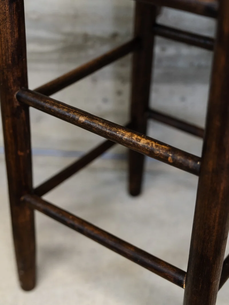 Gaston, le tabouret de bar en paille et en bois N°168