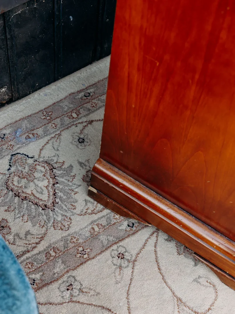 Odile, la table de chevet large en bois N°1330