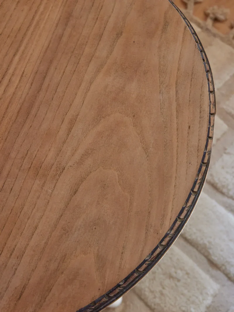Francine, la table d'appoint en bois N°809