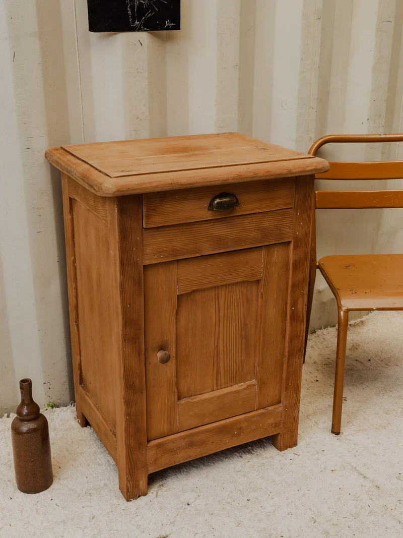 Gilbert, le petit buffet en bois N°1522