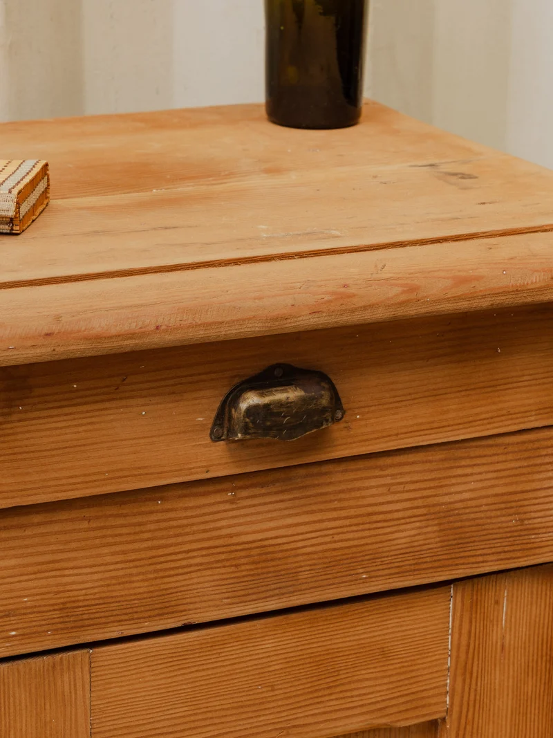 Gilbert, le petit buffet en bois N°1522