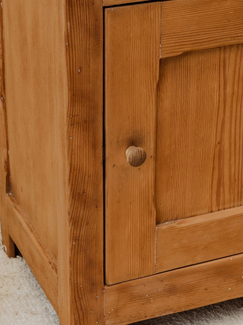 Gilbert, le petit buffet en bois N°1522