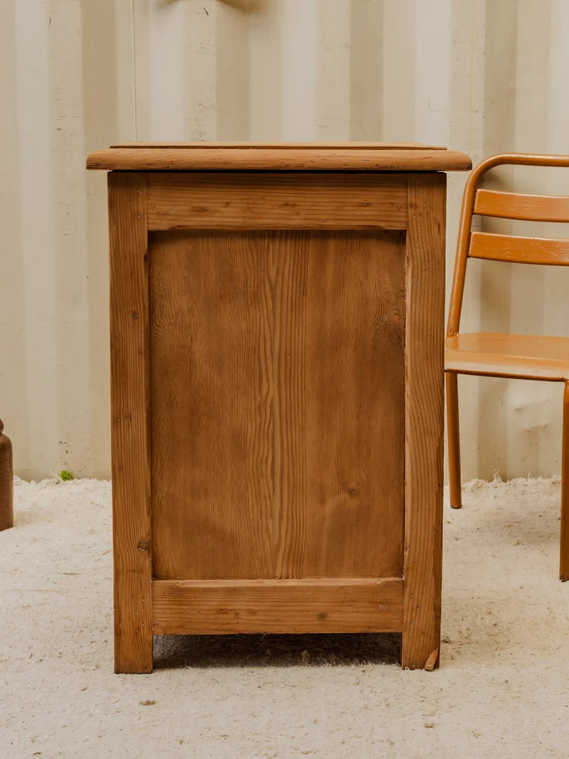 Gilbert, le petit buffet en bois N°1522