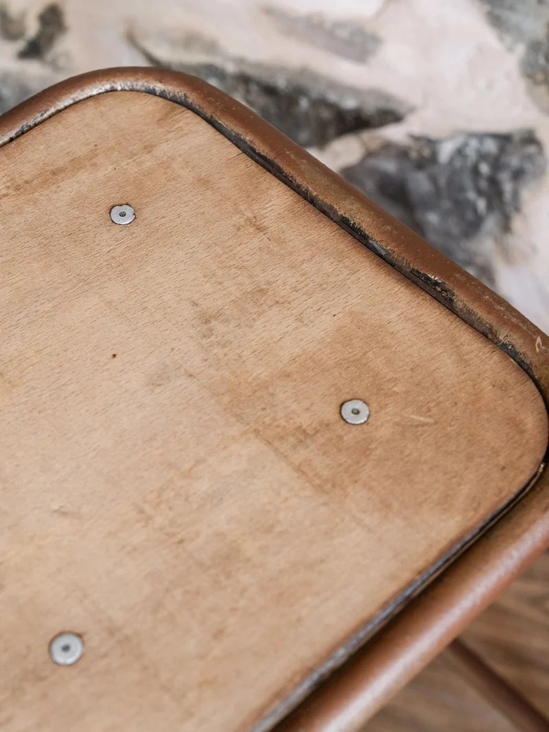 Regis, le tabouret en bois et métal N°1355