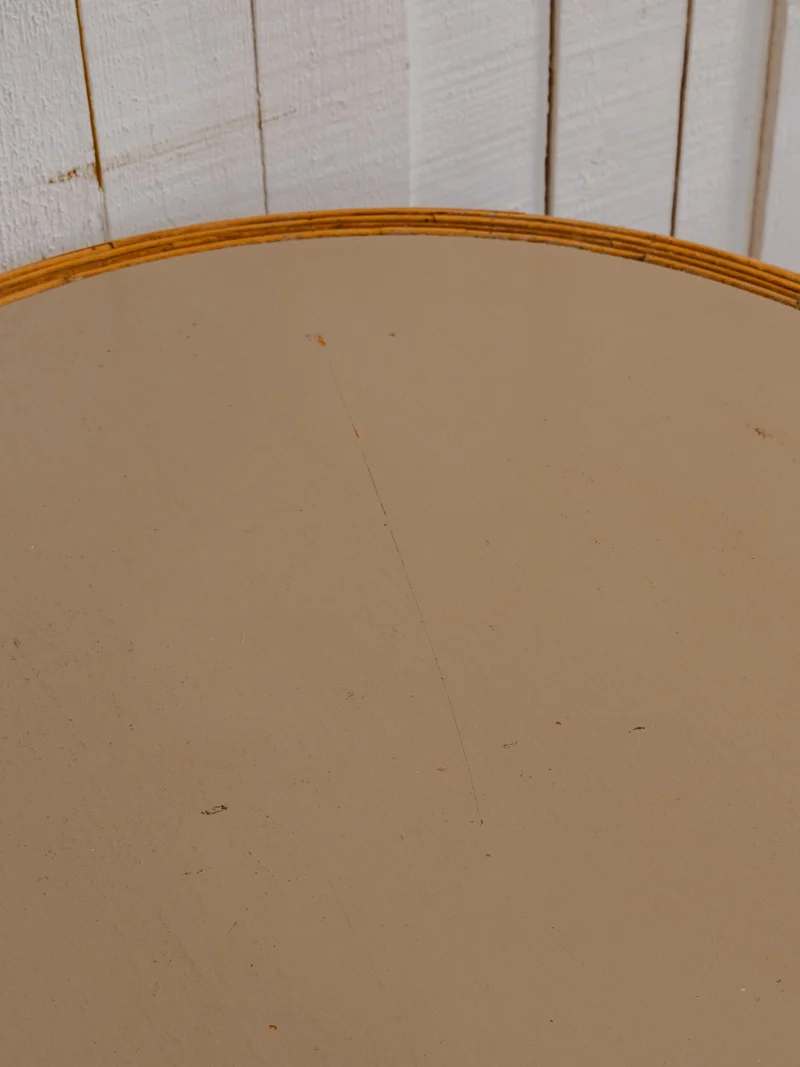 Francine, la table d'appoint en rotin N°931