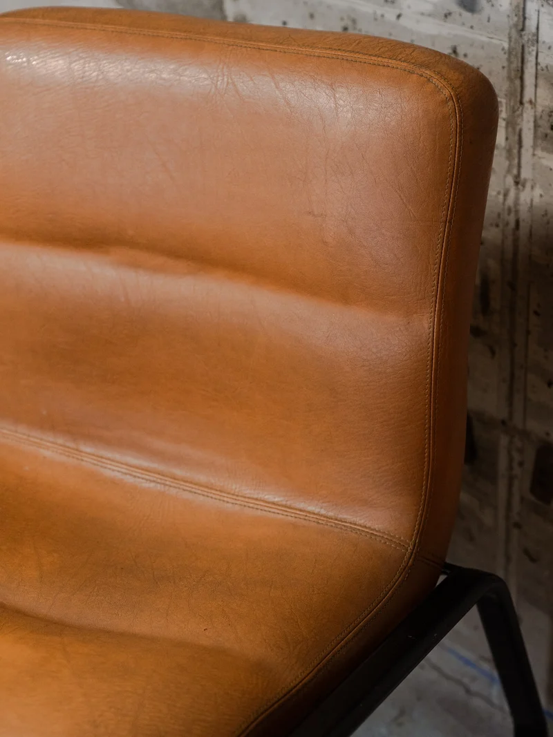 Jakob, le fauteuil en skaï N°1248