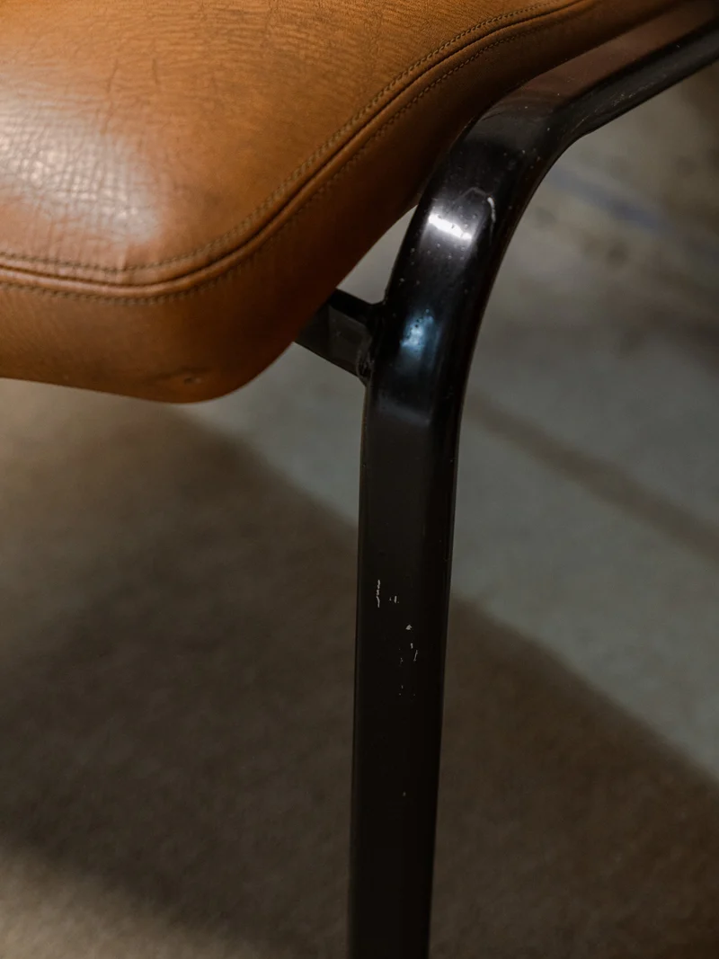 Jakob, le fauteuil en skaï N°1248