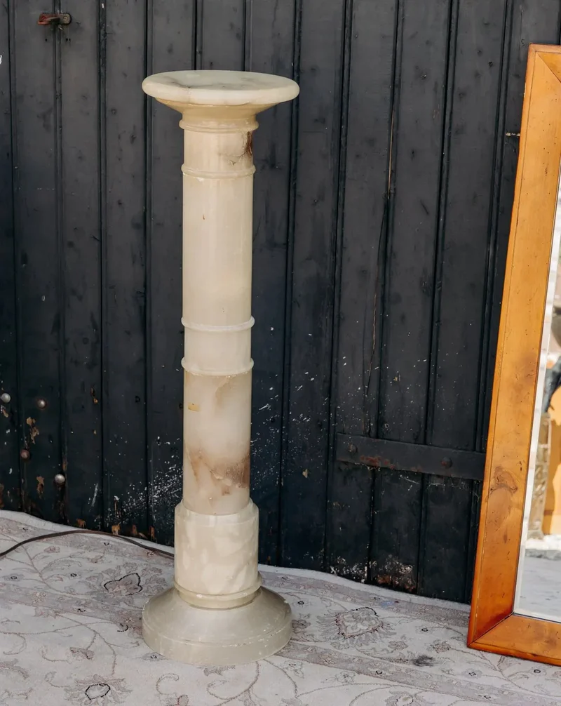Julia, la lampe sculptée en albâtre N°887