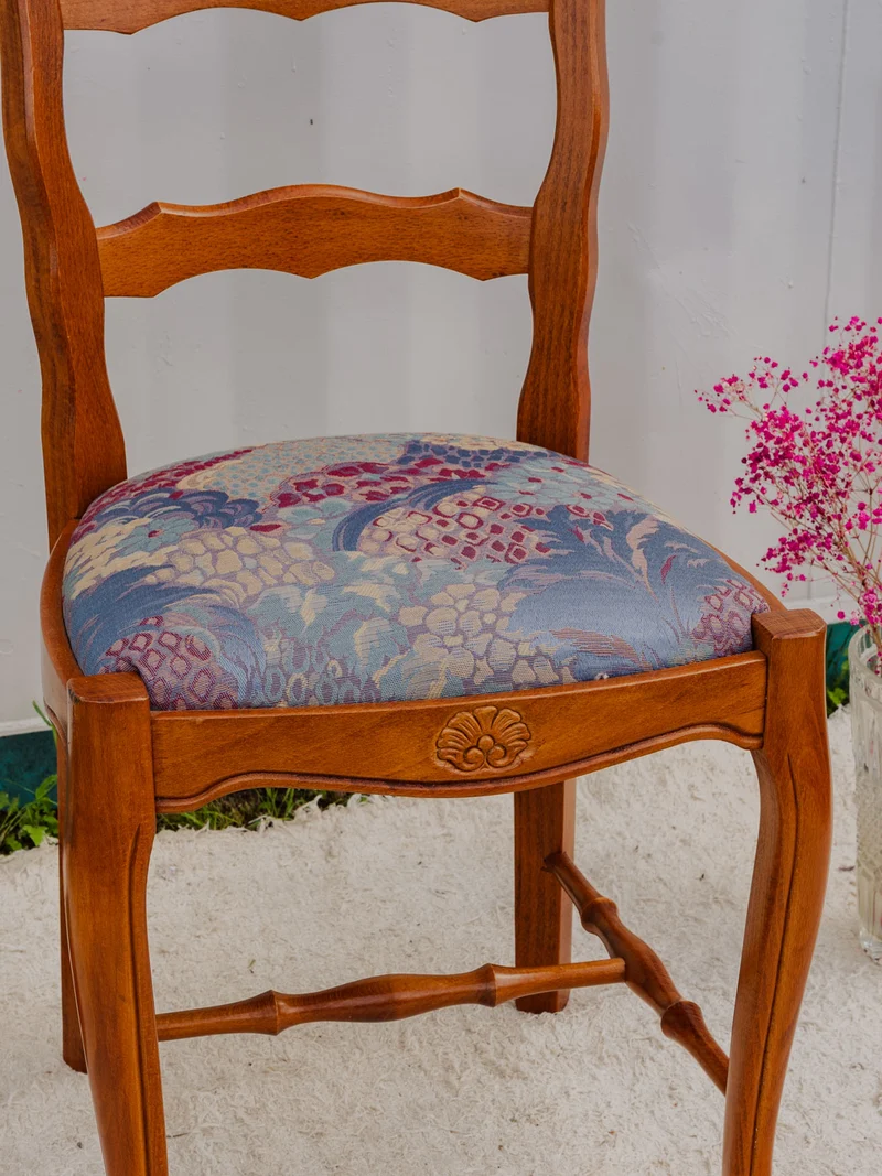 Claude, la chaise en bois et tissu à motifs N°1238