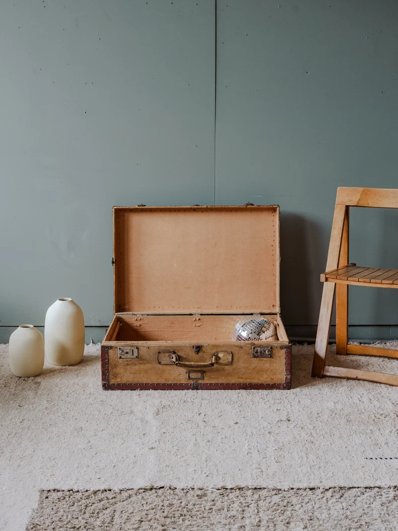 Lucienne, la valise vintage en bois N°297